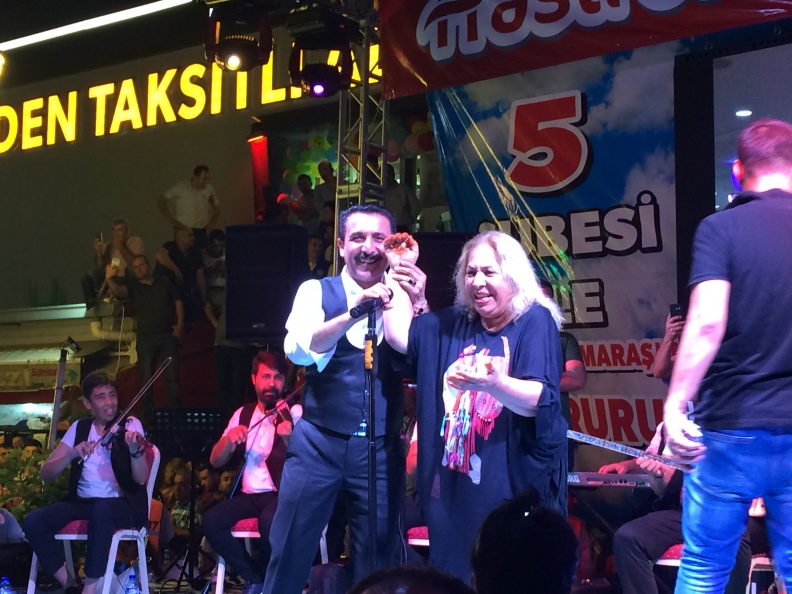 Hasırcıoğlu AVM Dilberay Latif Doğan Konseri (26).JPG