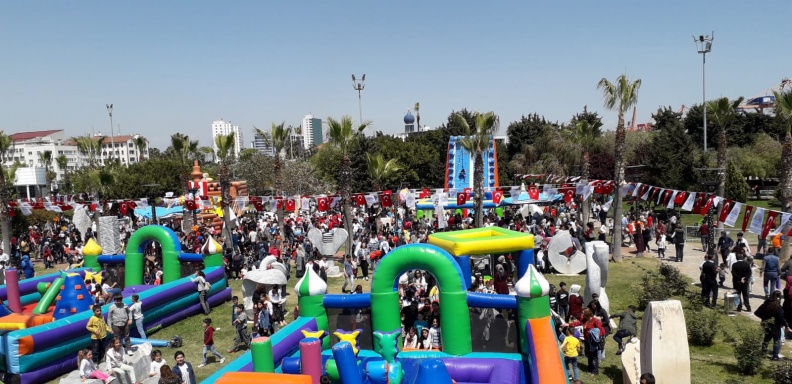 Mersin Büyükşehir Belediyesi 23 Nisan Çocuk Festivali (9).JPG