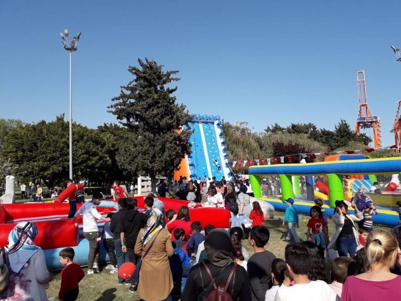 Mersin Büyükşehir Belediyesi 23 Nisan Çocuk Festivali (10).JPG