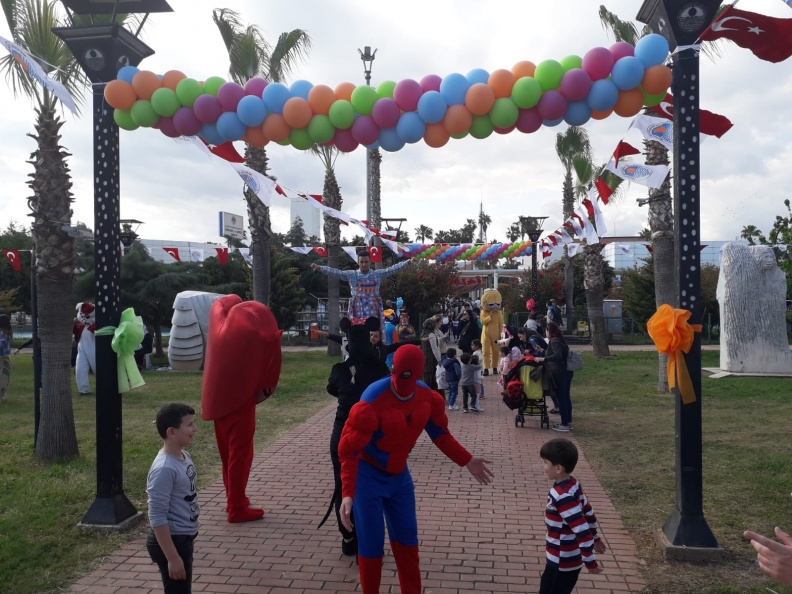 Mersin Büyükşehir Belediyesi 23 Nisan Çocuk Festivali (11).JPG