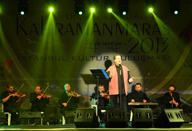 Ahmet Özhan Konseri - Kahramanmaraş Tanıtım Günleri (9).jpg